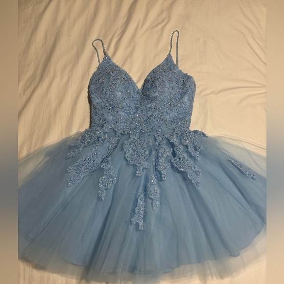 MORILEE BLUE FLORAL TULLE DRESS (4) - Picture 3 of 6